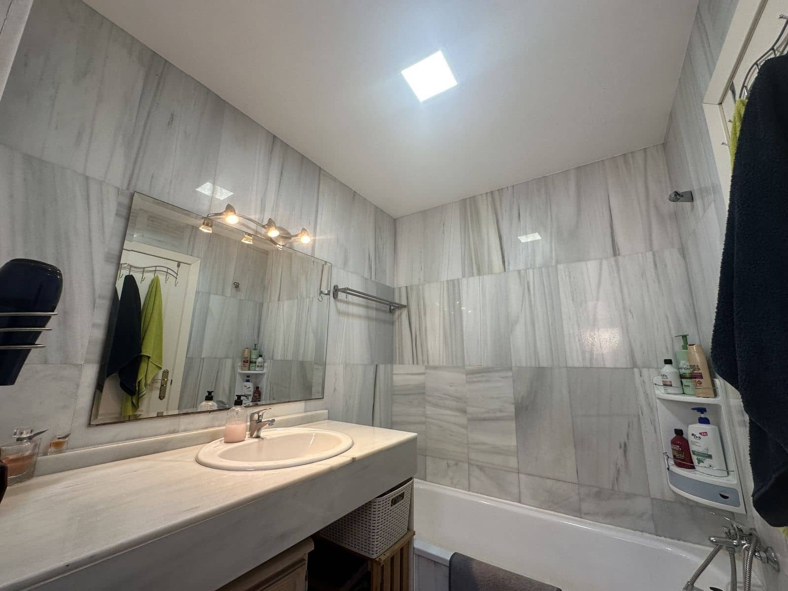4 chambre Villa/Maison Semi-Mitoyenne à vendre à Riviera del Sol avec piscine garage - 425 000 € (Ref: 10009704)