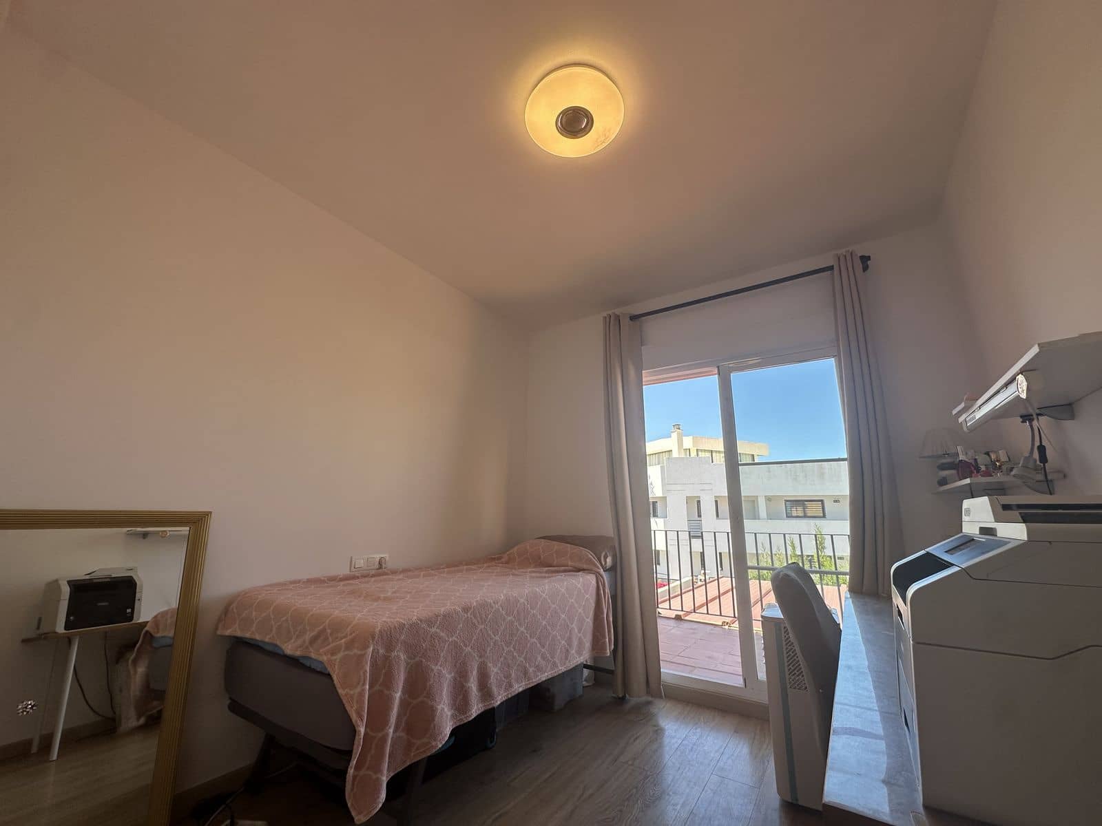 4 chambre Villa/Maison Semi-Mitoyenne à vendre à Riviera del Sol avec piscine garage - 425 000 € (Ref: 10009704)