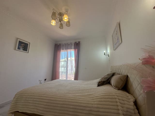 4 chambre Villa/Maison Semi-Mitoyenne à vendre à Riviera del Sol, Mijas avec piscine garage - 425 000 € (Ref: 10009704)