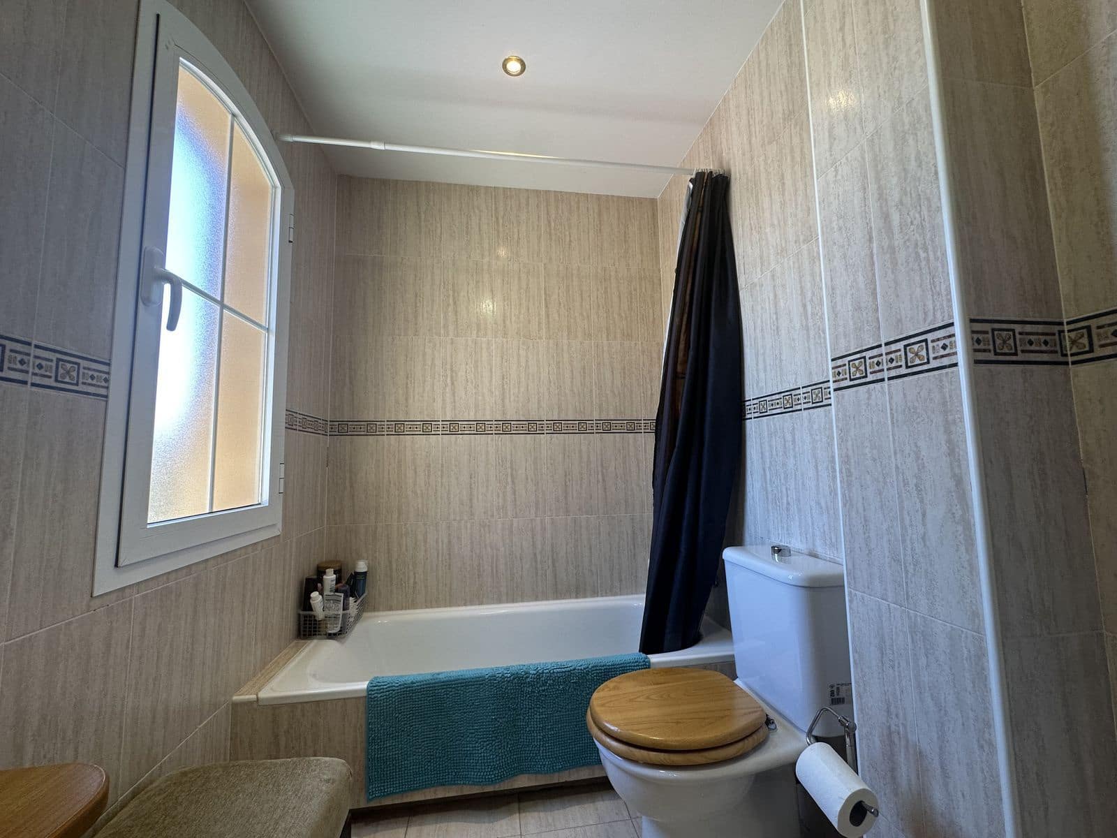 4 chambre Villa/Maison Semi-Mitoyenne à vendre à Riviera del Sol avec piscine garage - 425 000 € (Ref: 10009704)