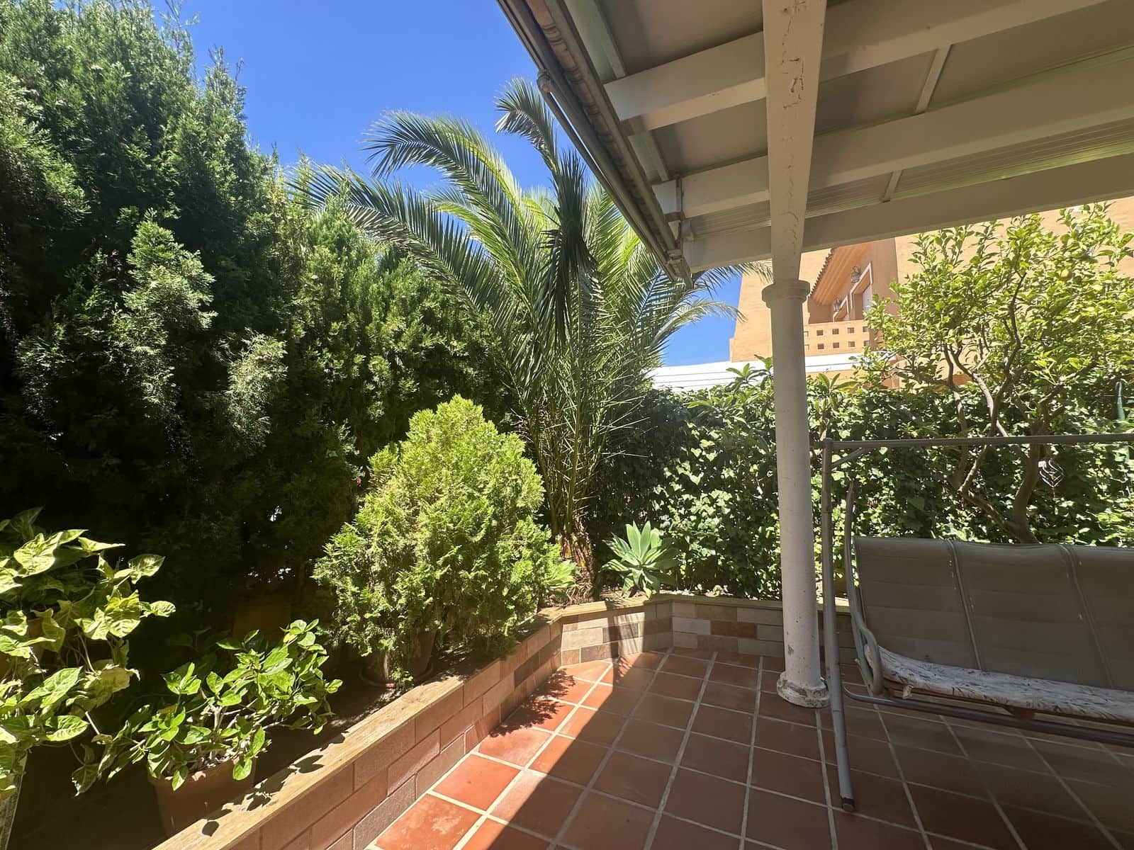 4 chambre Villa/Maison Semi-Mitoyenne à vendre à Riviera del Sol avec piscine garage - 425 000 € (Ref: 10009704)