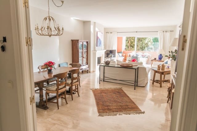 2 Zimmer Apartment zu verkaufen in Guadalmina Baja, Marbella mit Pool Garage - 619.000 € (Ref: 10014243)