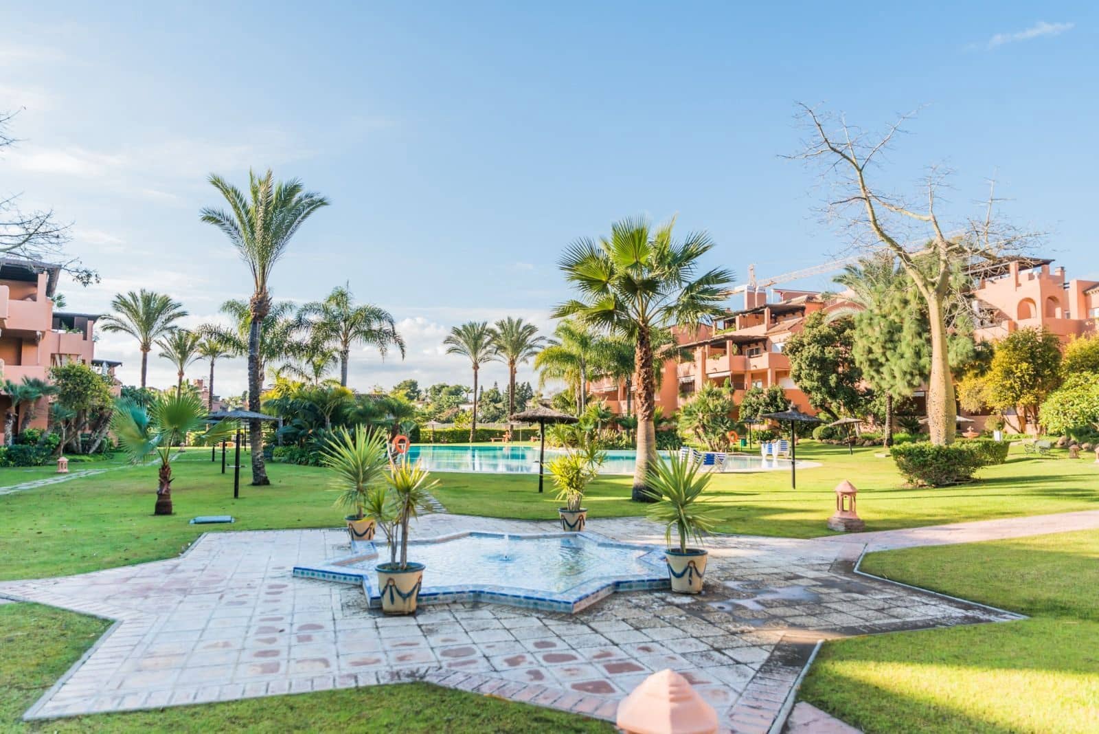 2 Zimmer Apartment zu verkaufen in Guadalmina mit Pool Garage - 619.000 € (Ref: 10014243)