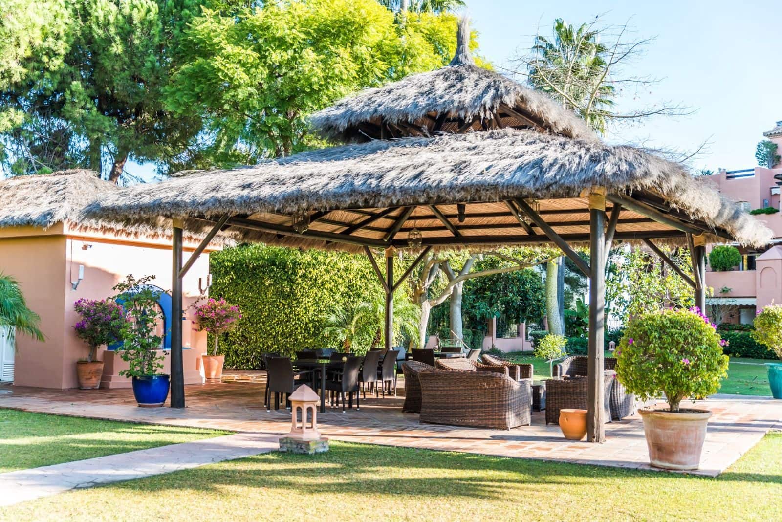2 Zimmer Apartment zu verkaufen in Guadalmina mit Pool Garage - 619.000 € (Ref: 10014243)