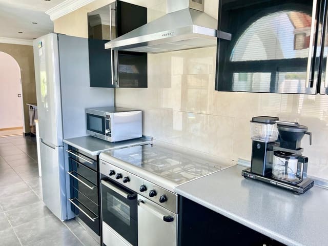 3 slaapkamer Villa te koop in El Faro, Mijas met zwembad garage - € 890.000 (Ref: 10019810)