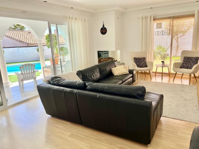 3 slaapkamer Villa te koop in El Faro, Mijas met zwembad garage - € 890.000 (Ref: 10019810)