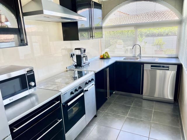 3 slaapkamer Villa te koop in El Faro, Mijas met zwembad garage - € 890.000 (Ref: 10019810)
