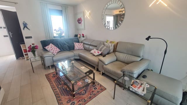 3 makuuhuone Omakotitalo myytävänä paikassa La Cala de Mijas, Mijas mukana uima-altaan 
autotalli - 699 000 € (Ref: 6840376)