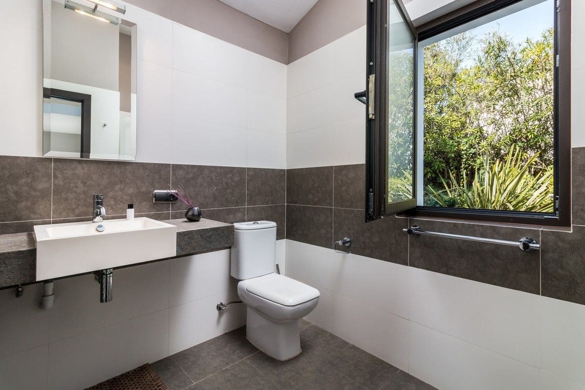 5 sovrum Villa till salu i Nueva Andalucia med pool garage - 2 750 000 € (Ref: 6859586)