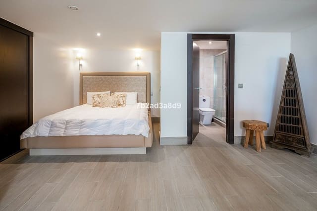 4 sovrum Villa till salu i Nueva Andalucia, Marbella med pool garage - 2 550 000 € (Ref: 6870760)