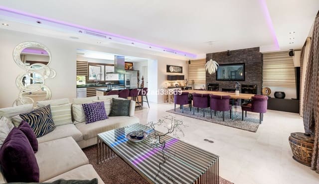 4 sovrum Villa till salu i Nueva Andalucia, Marbella med pool garage - 2 550 000 € (Ref: 6870760)