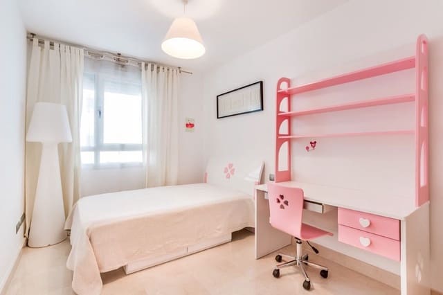 3 soveværelse Lejlighed til salg i San Pedro de Alcantara, Marbella med swimmingpool garage - € 560.000 (Ref: 6884649)