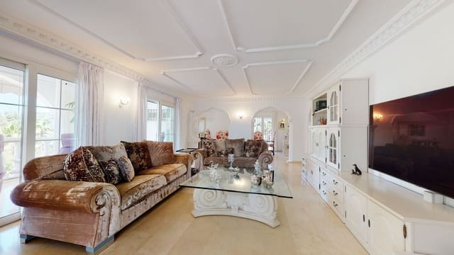 4 chambre Villa/Maison à vendre à Mijas avec piscine garage - 895 000 € (Ref: 6971178)