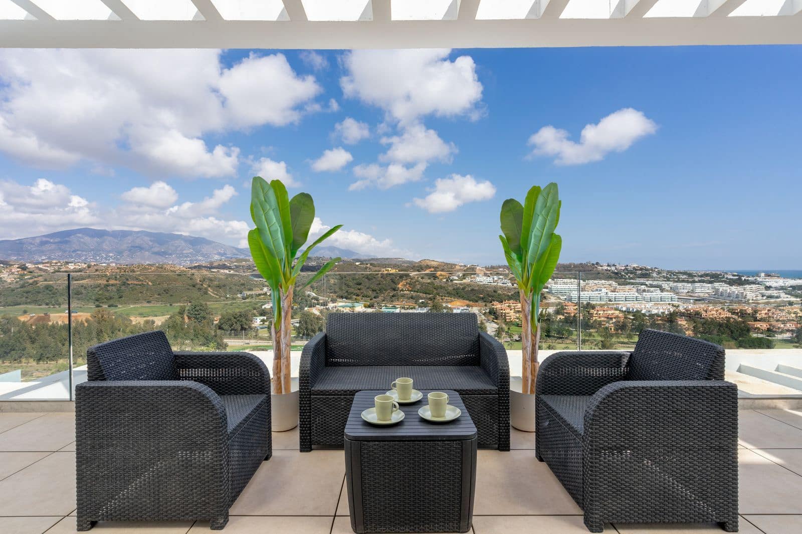 4 soveværelse Penthouse til salg i La Cala de Mijas med swimmingpool garage - € 785.000 (Ref: 7017585)