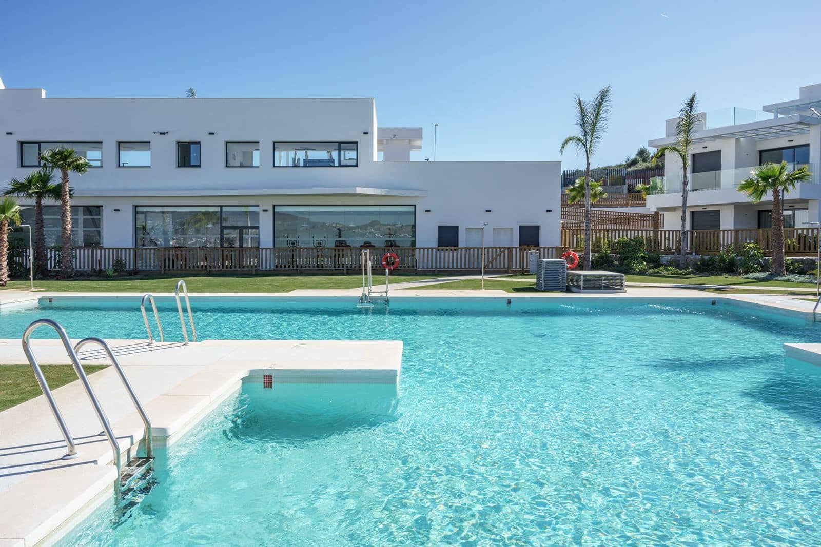 4 soveværelse Penthouse til salg i La Cala de Mijas med swimmingpool garage - € 785.000 (Ref: 7017585)