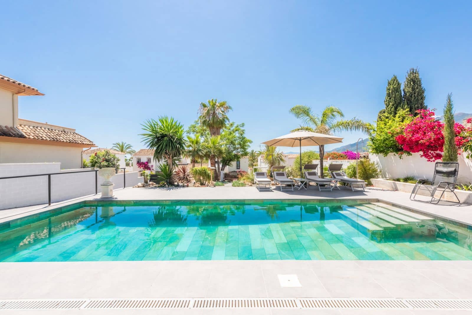 3 soveværelse Villa til salg i Rio Real med swimmingpool garage - € 1.300.000 (Ref: 7017586)