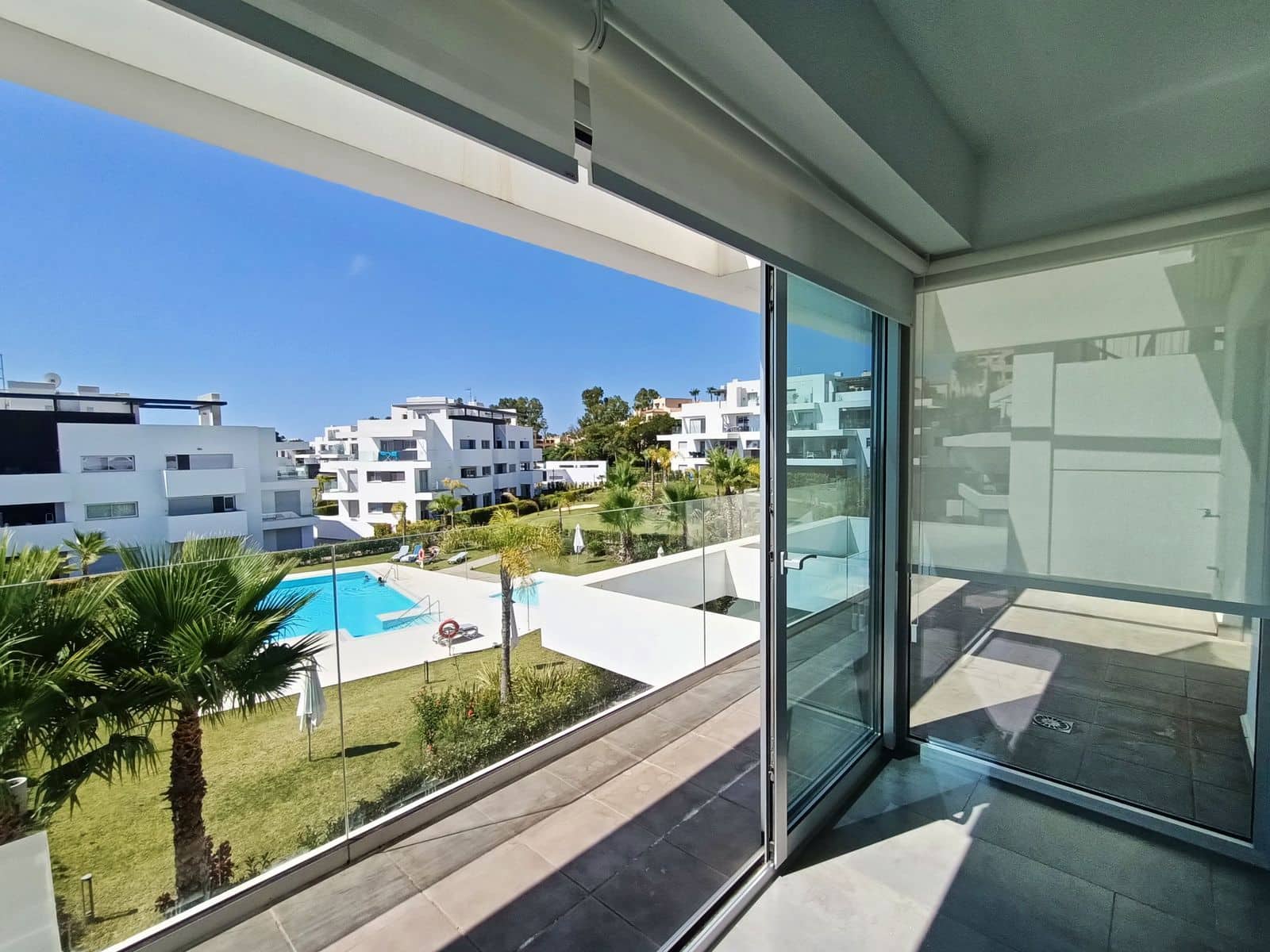 2 camera da letto Attico in vendita in Estepona con piscina garage - 590.000 € (Rif: 7032594)