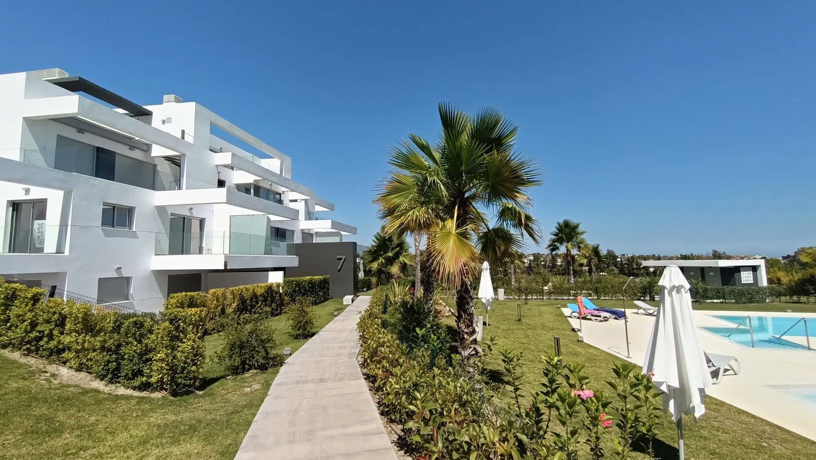 2 camera da letto Attico in vendita in Estepona con piscina garage - 590.000 € (Rif: 7032594)
