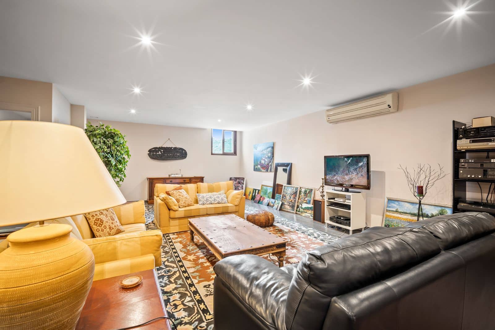 Chalet de 4 habitaciones en Benahavís en venta con piscina garaje - 1.995.000 € (Ref: 7033990)