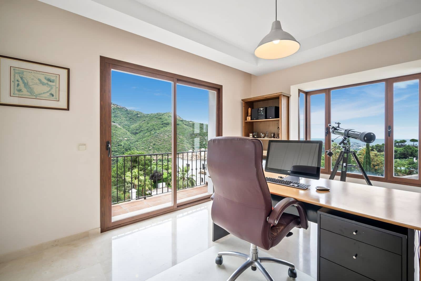 Chalet de 4 habitaciones en Benahavís en venta con piscina garaje - 1.995.000 € (Ref: 7033990)