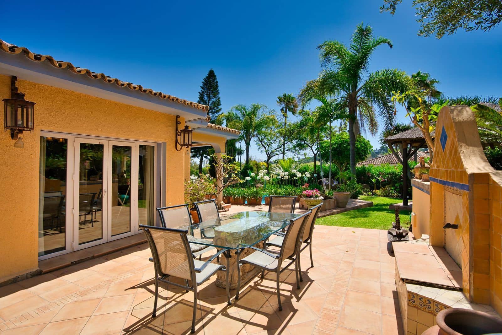 5 soveværelse Villa til salg i El Paraiso med swimmingpool garage - € 1.695.000 (Ref: 7033992)