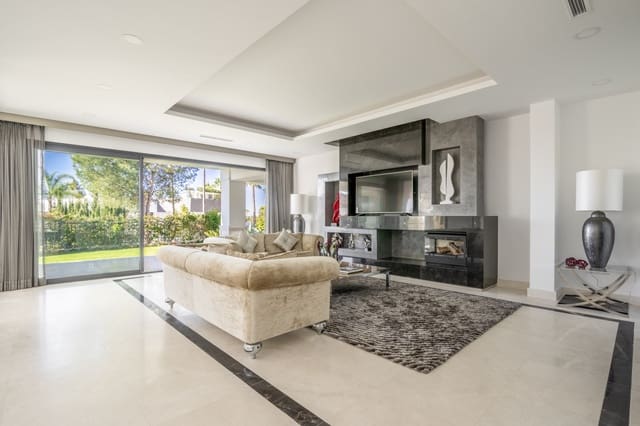 5 bedroom Villa for sale in Sierra Blanca, Marbella with pool garage - € 4,400,000 (Ref: 7061195)