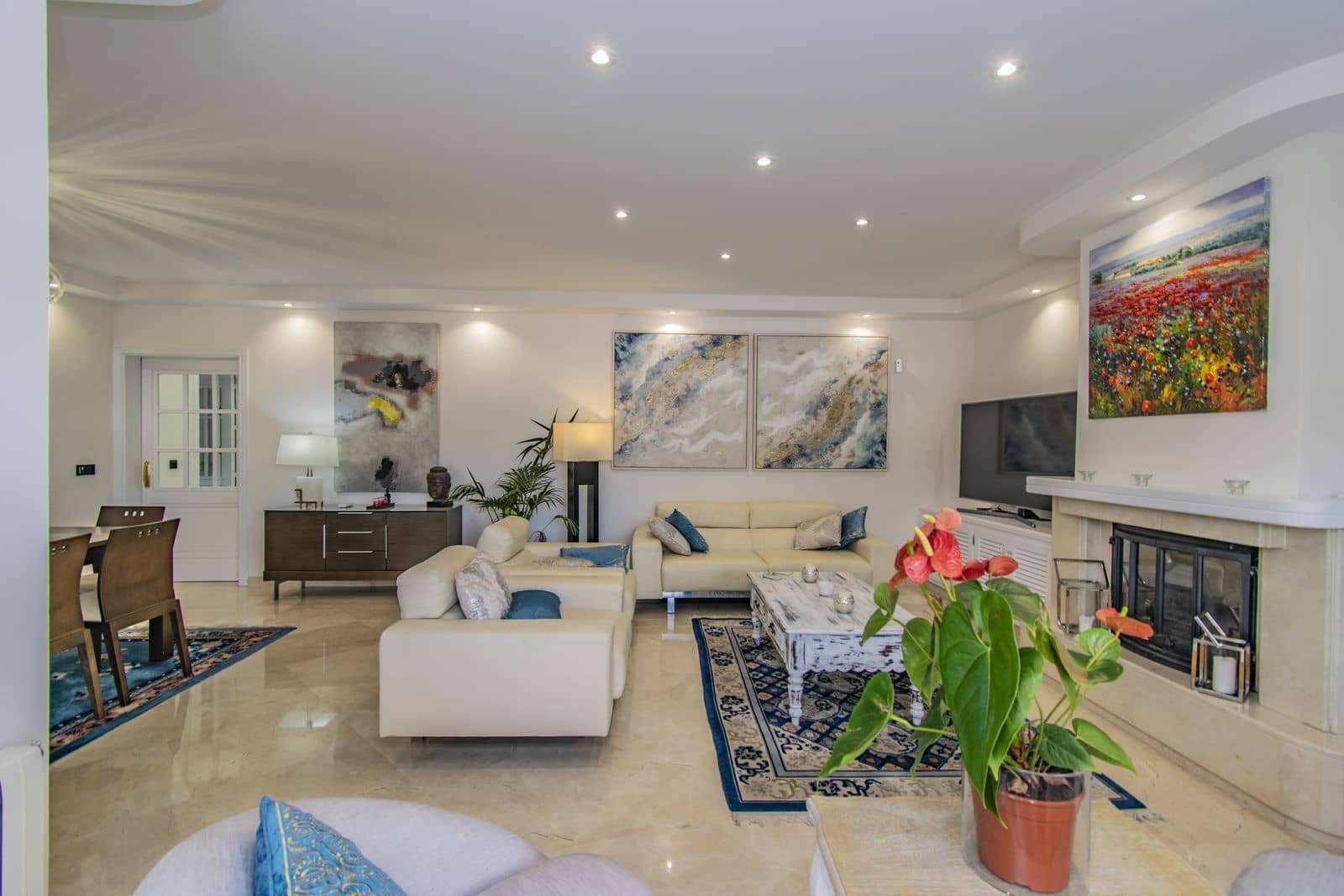 7 soverom Villa til salgs i Marbella med svømmebasseng garasje - € 1 750 000 (Ref: 7061197)