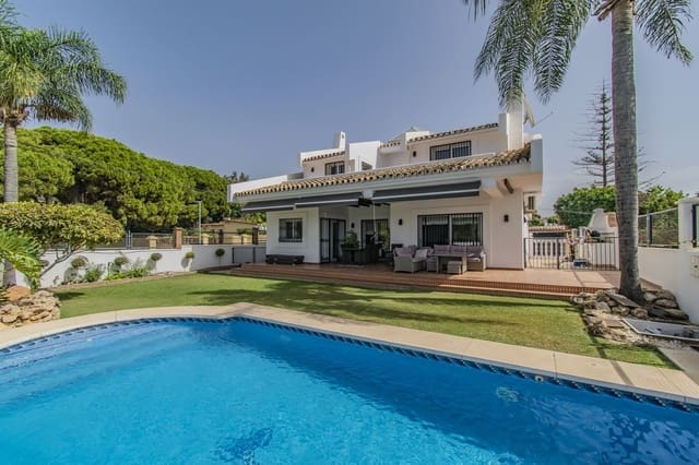 7 soverom Villa til salgs i Marbella med svømmebasseng garasje - € 1 750 000 (Ref: 7061197)