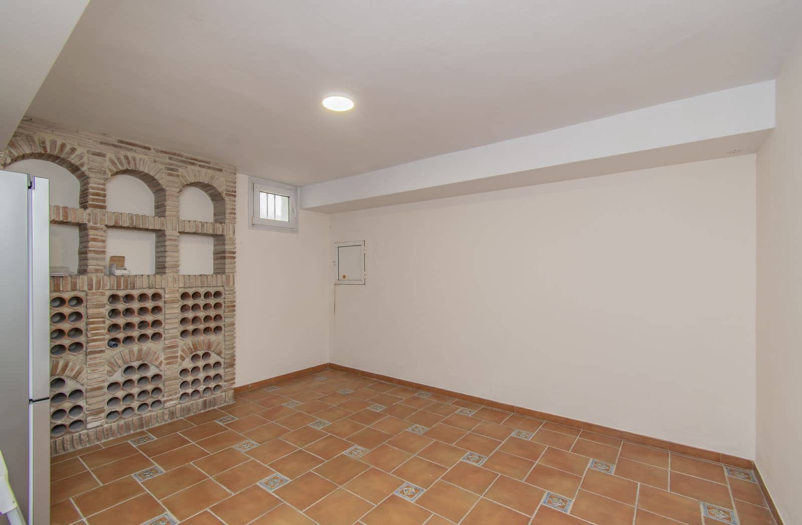 7 soverom Villa til salgs i Marbella med svømmebasseng garasje - € 1 750 000 (Ref: 7061197)