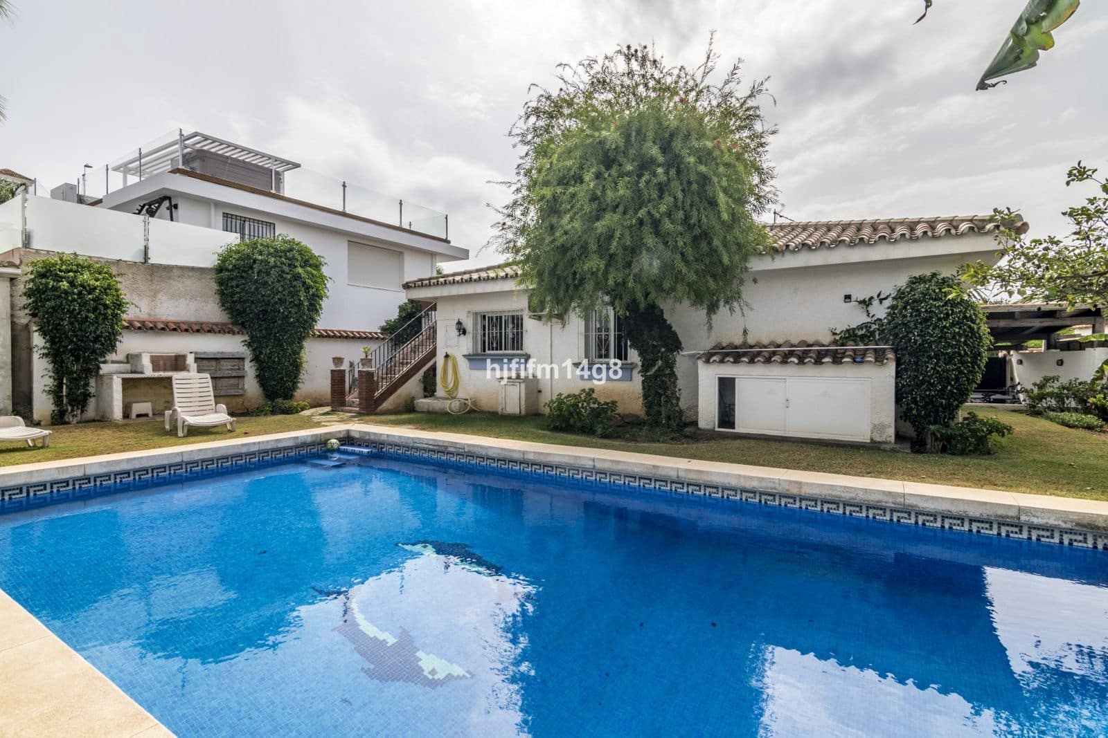 3 soveværelse Villa til salg i Nueva Andalucia med swimmingpool garage - € 850.000 (Ref: 7063191)