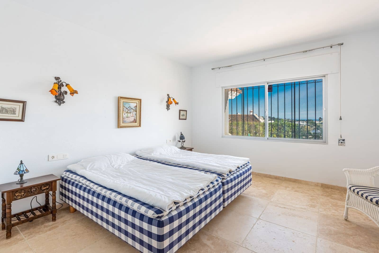 4 soveværelse Villa til salg i El Paraiso med swimmingpool garage - € 1.700.000 (Ref: 7070840)