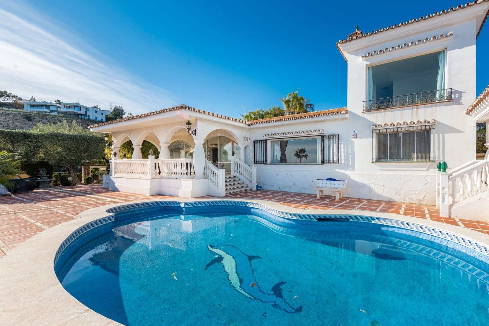 4 soveværelse Villa til salg i El Paraiso med swimmingpool garage - € 1.700.000 (Ref: 7070840)