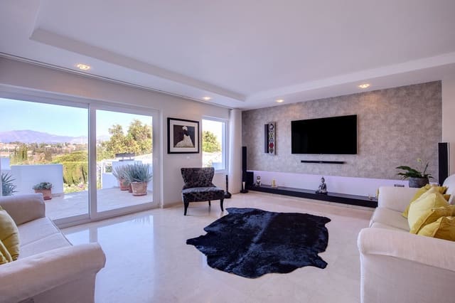 4 slaapkamer Villa te koop in Guadalmina, Marbella met zwembad garage - € 2.100.000 (Ref: 7101418)