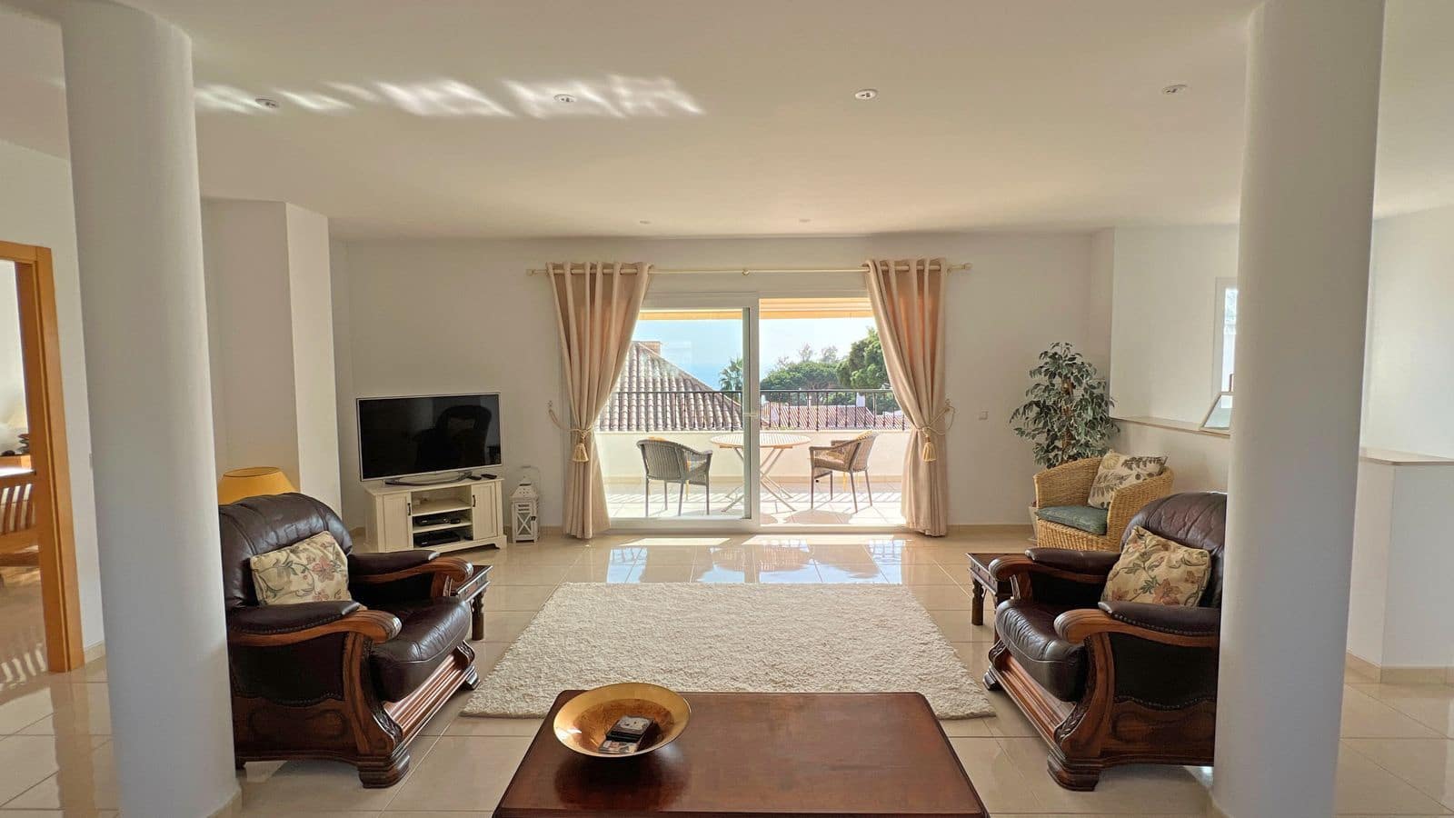 3 soverom Villa til salgs i Torrenueva med svømmebasseng garasje - € 1 195 000 (Ref: 7223787)