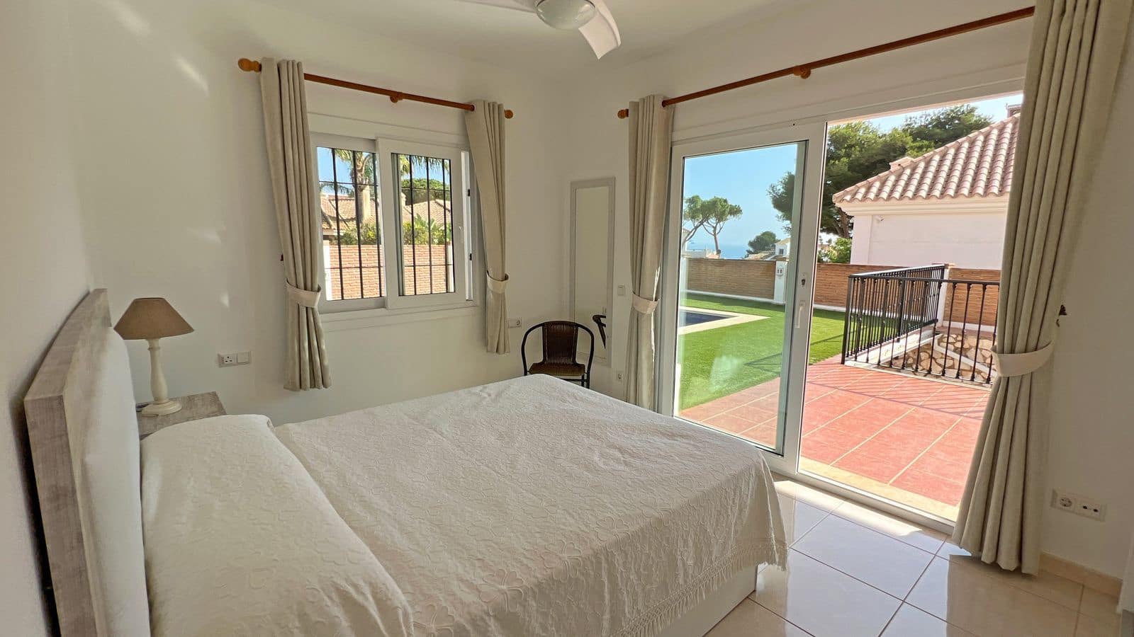 3 soverom Villa til salgs i Torrenueva med svømmebasseng garasje - € 1 195 000 (Ref: 7223787)