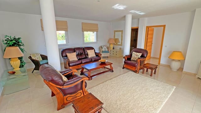 3 soverom Villa til salgs i Torrenueva, Mijas med svømmebasseng garasje - € 1 195 000 (Ref: 7223787)