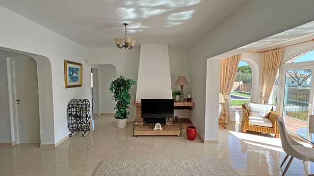 3 soverom Villa til salgs i Torrenueva, Mijas med svømmebasseng garasje - € 1 195 000 (Ref: 7223787)