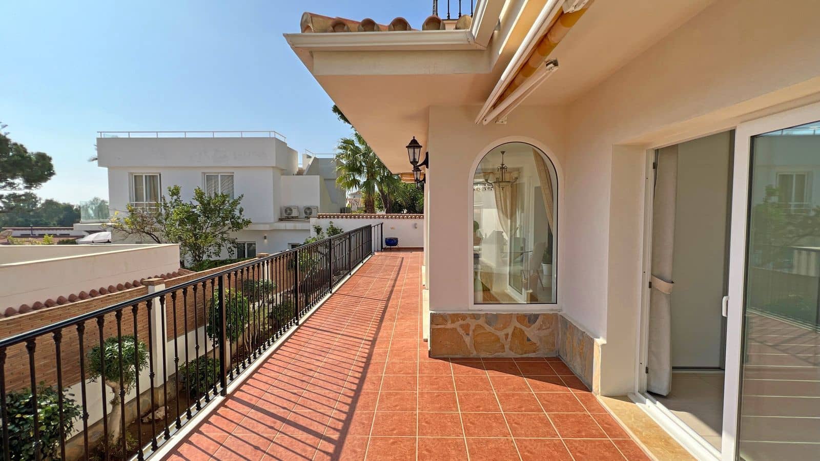 3 soverom Villa til salgs i Torrenueva med svømmebasseng garasje - € 1 195 000 (Ref: 7223787)