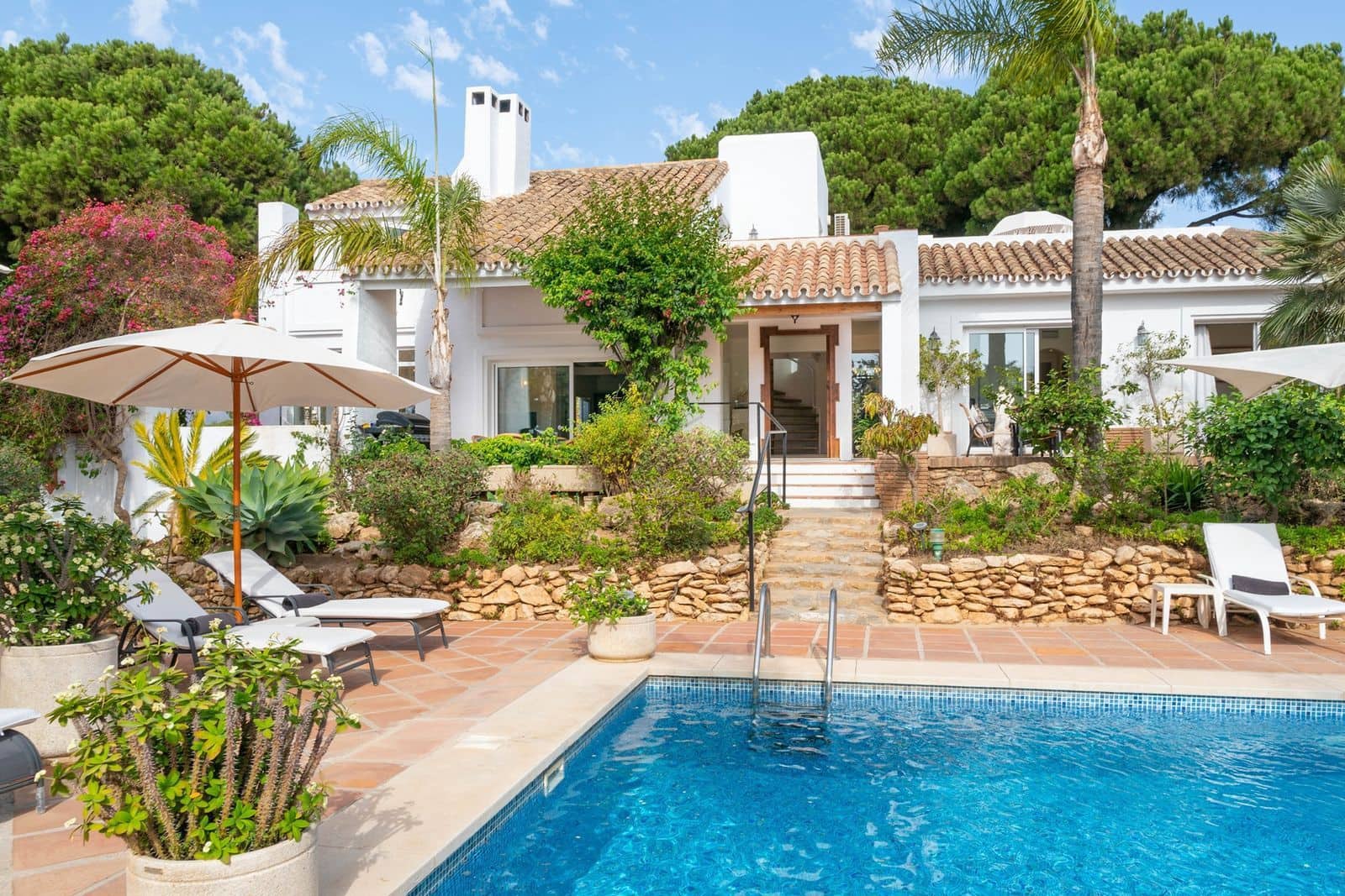 5 soveværelse Villa til salg i Marbella med swimmingpool garage - € 1.975.000 (Ref: 7225772)