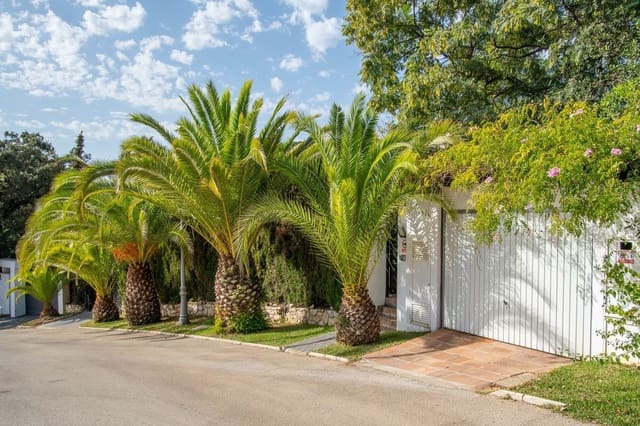 5 soverom Villa til salgs i Hacienda Las Chapas, Marbella med svømmebasseng garasje - € 1 975 000 (Ref: 7225772)