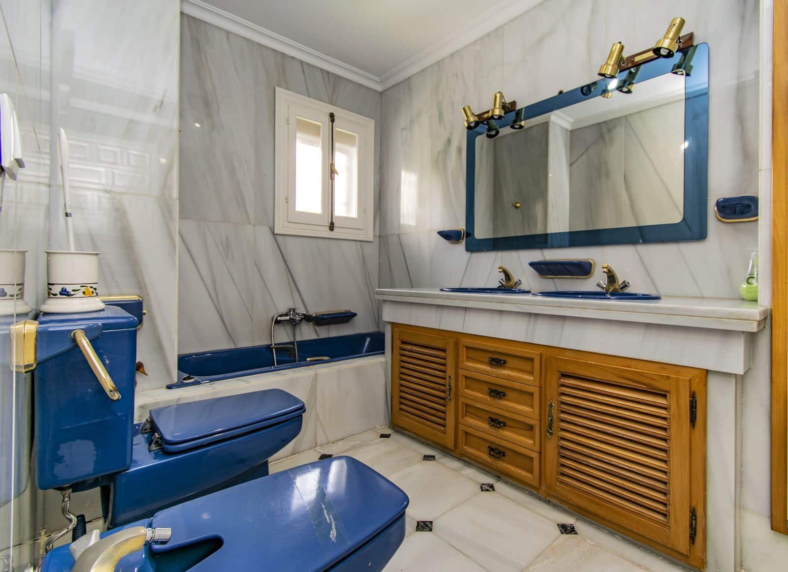 5 soverom Villa til salgs i Marbella med svømmebasseng garasje - € 1 065 000 (Ref: 7244072)