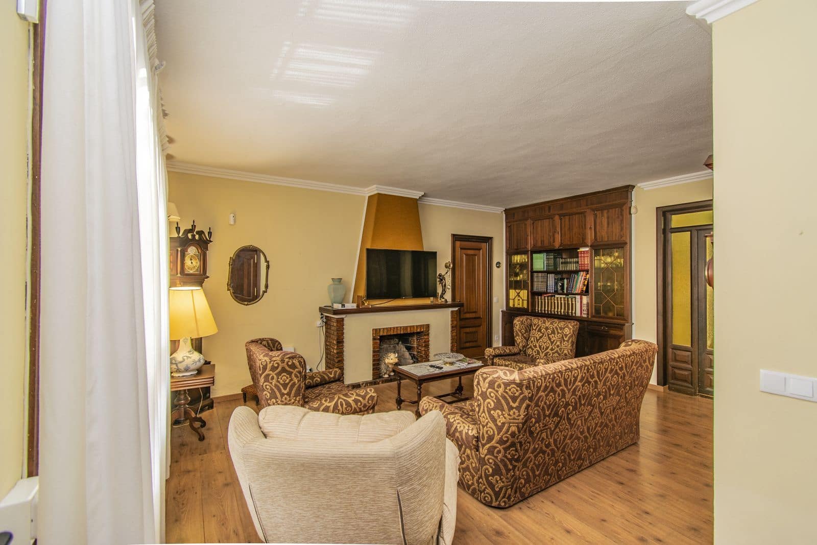 5 soverom Villa til salgs i Marbella med svømmebasseng garasje - € 1 065 000 (Ref: 7244072)