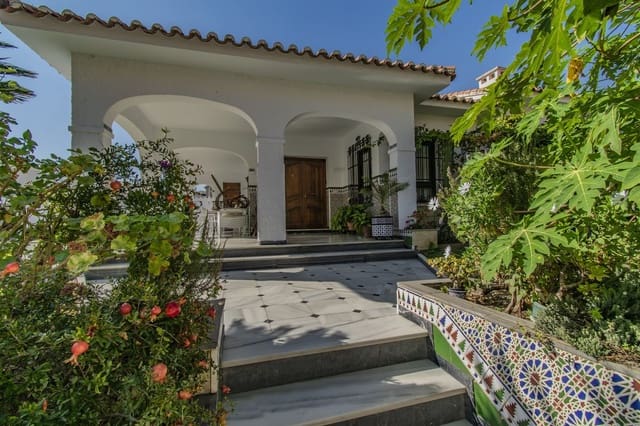 5 soverom Villa til salgs i Marbella med svømmebasseng garasje - € 1 065 000 (Ref: 7244072)