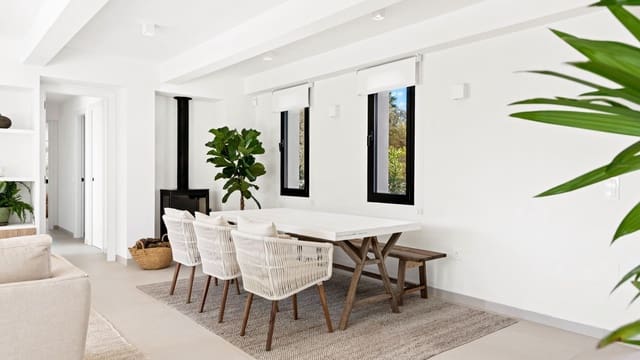 3 soverom Villa til salgs i El Chaparral, Mijas med svømmebasseng garasje - € 1 150 000 (Ref: 7247157)