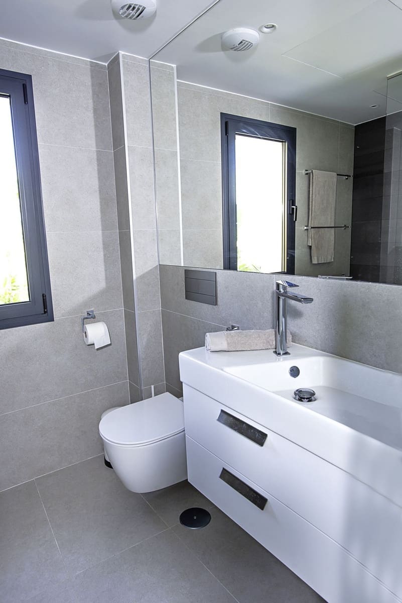 3 soveværelse Villa til salg i La Cala de Mijas med swimmingpool garage - € 1.395.000 (Ref: 7247158)