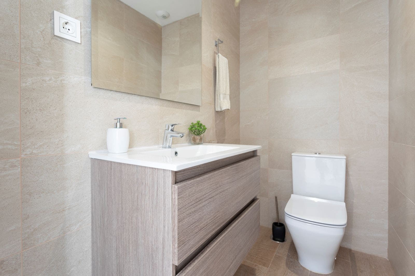 4 soveværelse Villa til salg i La Cala de Mijas med swimmingpool garage - € 1.450.000 (Ref: 7250431)