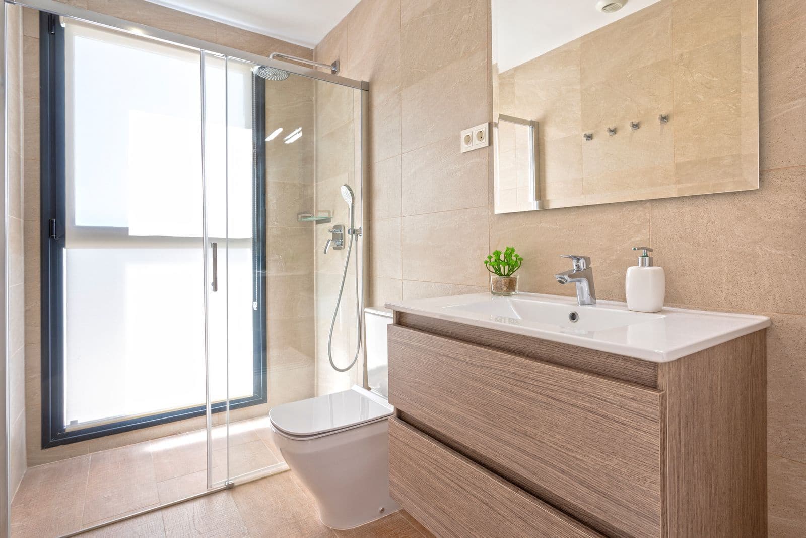 4 soveværelse Villa til salg i La Cala de Mijas med swimmingpool garage - € 1.450.000 (Ref: 7250431)