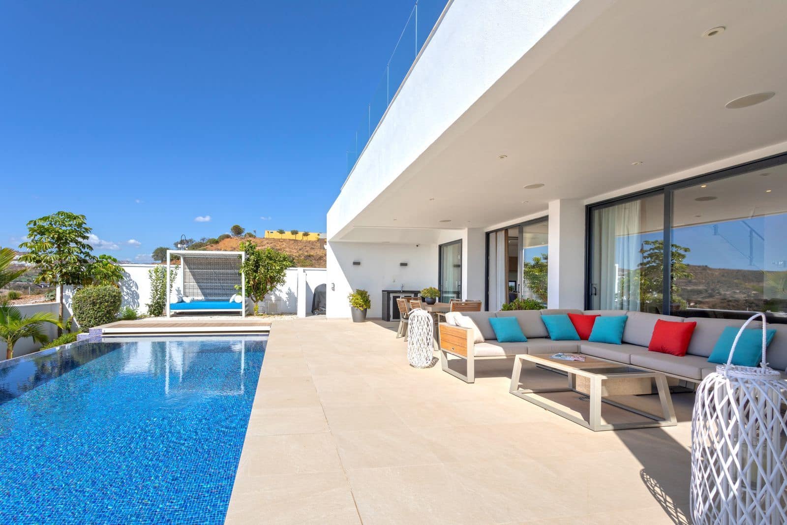 4 soveværelse Villa til salg i La Cala de Mijas med swimmingpool garage - € 1.450.000 (Ref: 7250431)