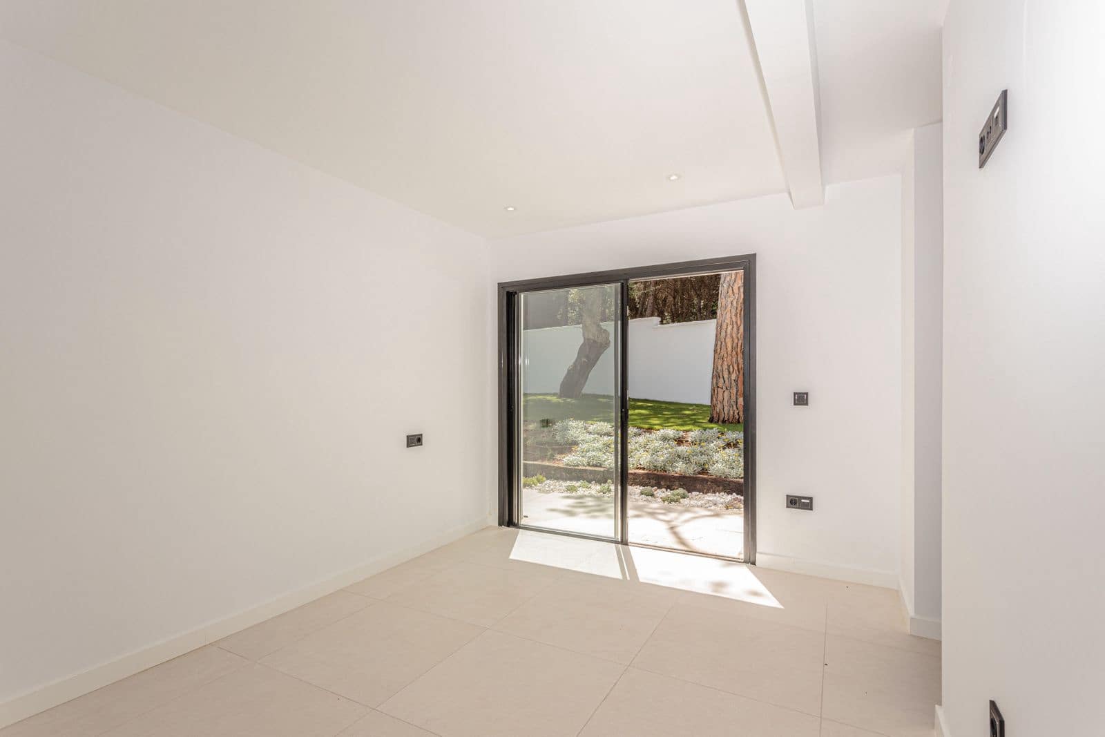 3 soveværelse Villa til salg i Elviria med swimmingpool garage - € 1.250.000 (Ref: 7253436)