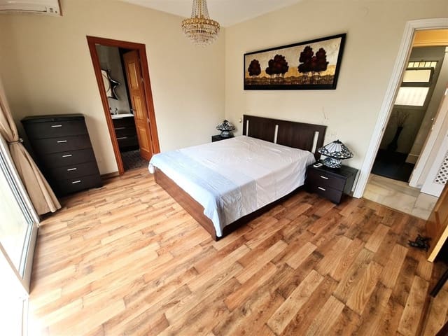 4 soverom Villa til salgs i Torrenueva, Mijas med svømmebasseng garasje - € 995 000 (Ref: 7270788)